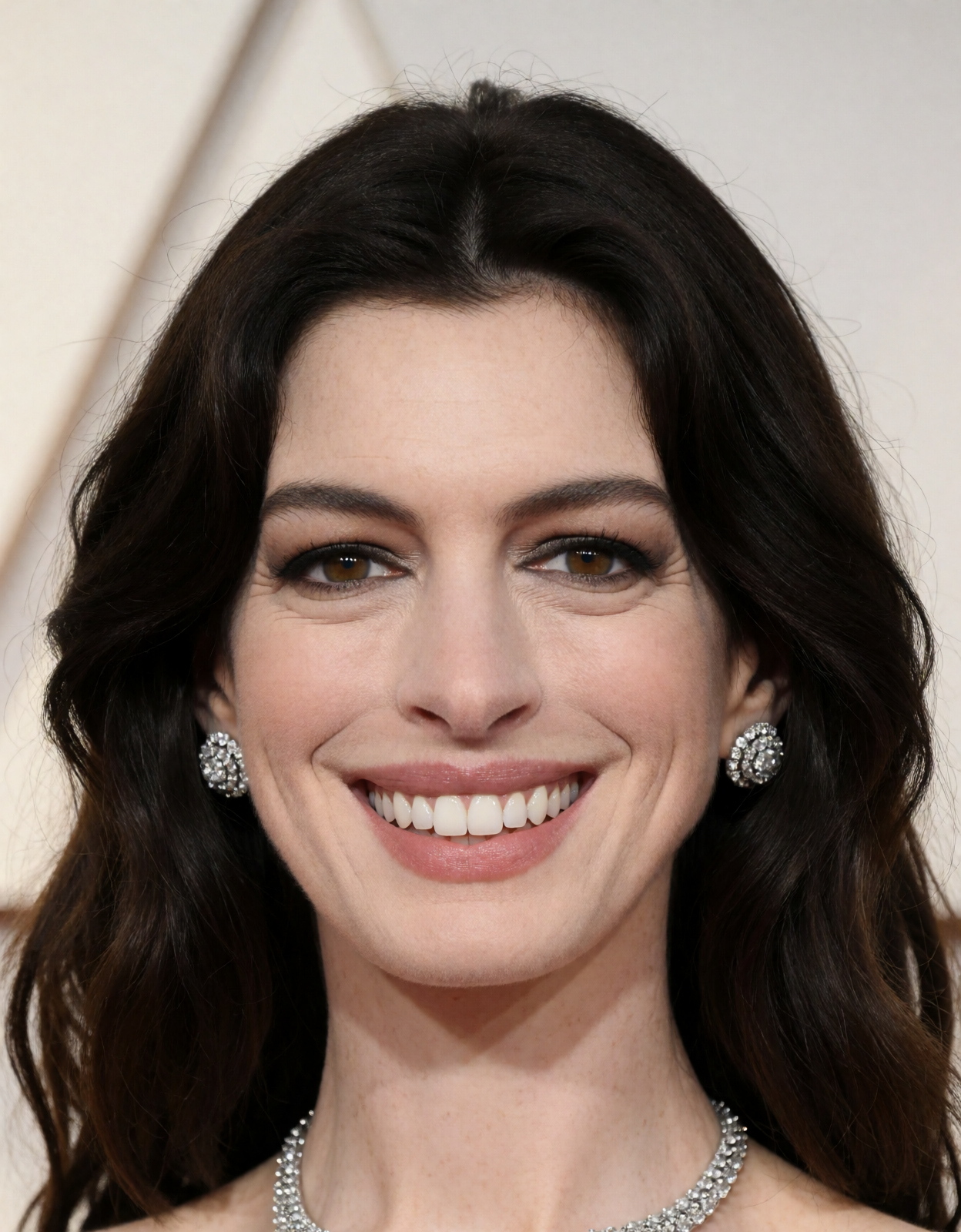0005Anne_Hathaway_KREA2.jpg