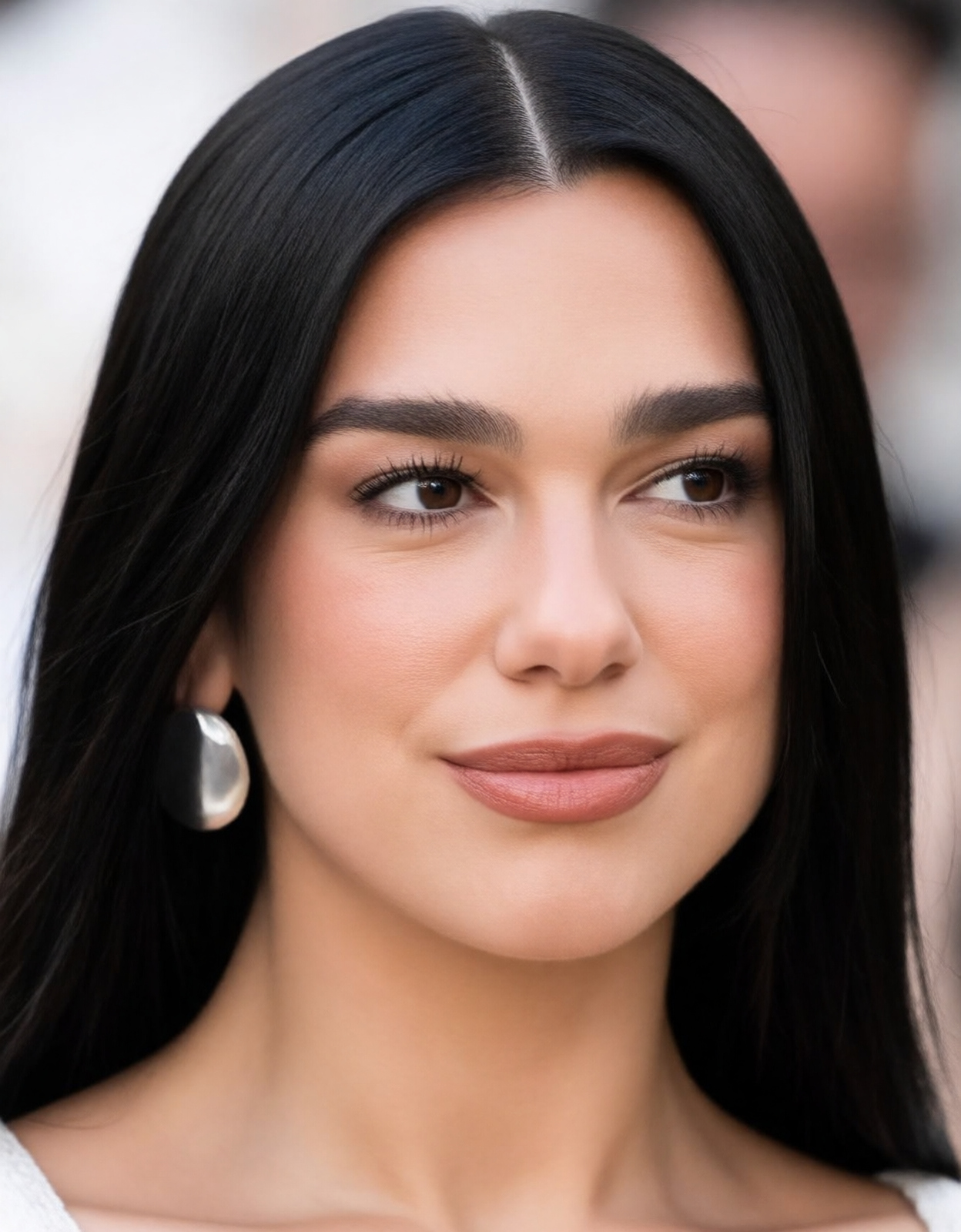 0001Dua_Lipa_KREA2.jpg