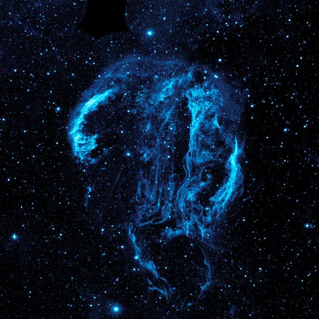 Quasar and active galactic nucleus